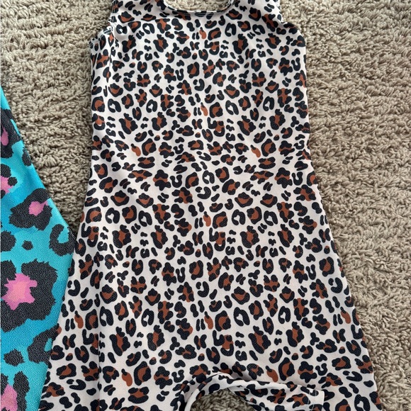 Leopard Print Rompers Set - Picture 2 of 3